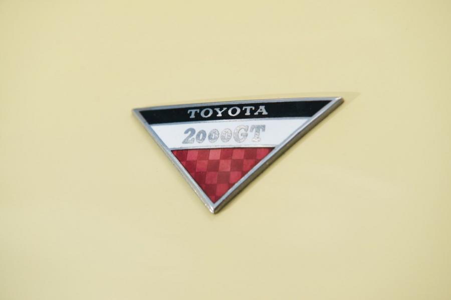 Логотип Toyota 2000GT (MF10) 1967 года  (NA) (фото 42 из 74)